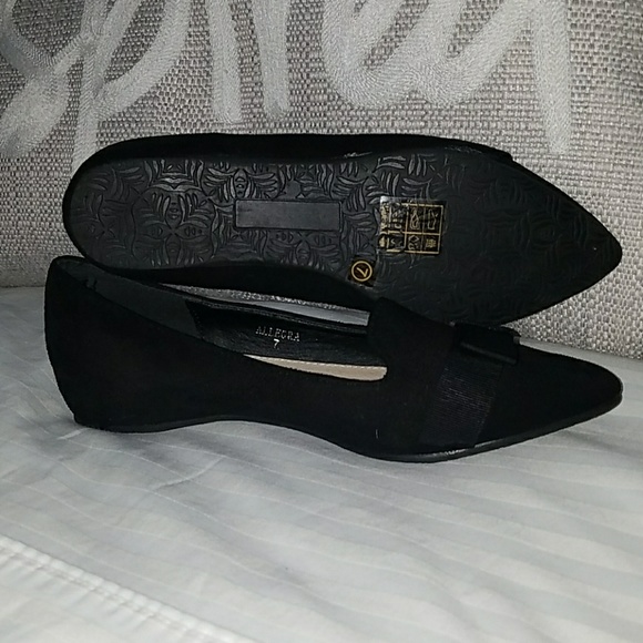 Flats - Picture 3 of 4